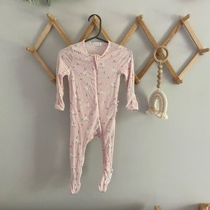 Angel Dear ruffle footie, pink bunnies 🐰